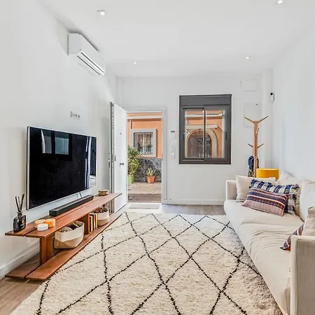 Old Town Gem - Beautiful 3 Bed House With Terraces *