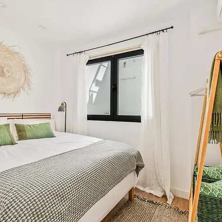 Old Town Gem - Beautiful 3 Bed House With Terraces * Estepona