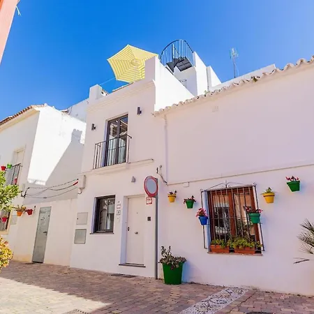Feriehus Old Town Gem - Beautiful 3 Bed House With Terraces *